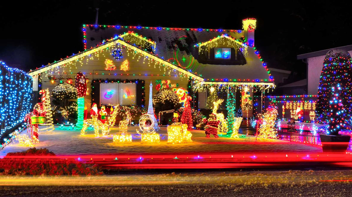 We love some great Christmas lights to set the mood